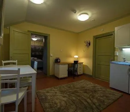 Ξενοδοχείο Runni Manor Country House 3*