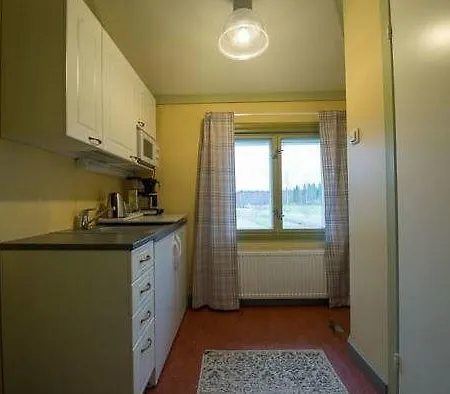 Ξενοδοχείο Runni Manor Country House 3*